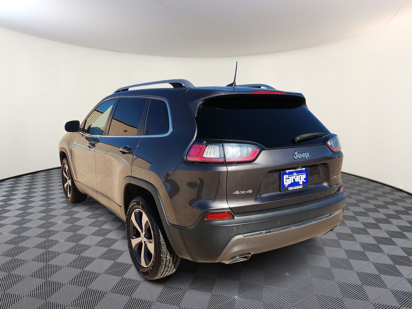 2020 Jeep Cherokee Limited photo 2