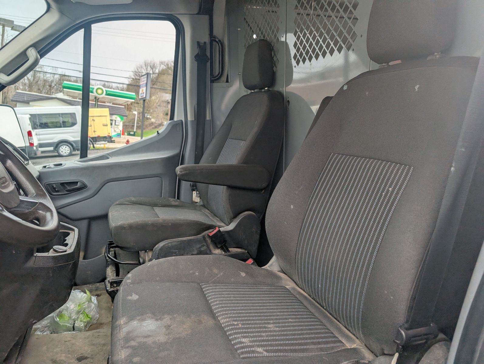 2018 Ford Transit-350 35