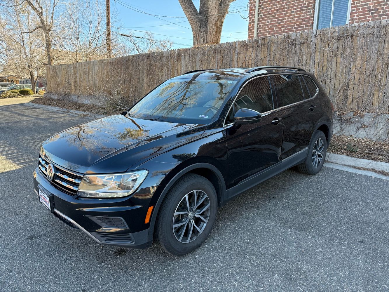 2019 Volkswagen Tiguan SE photo 2