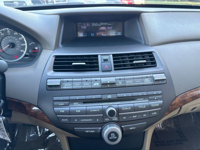 2009 Honda Accord EX-L photo 25