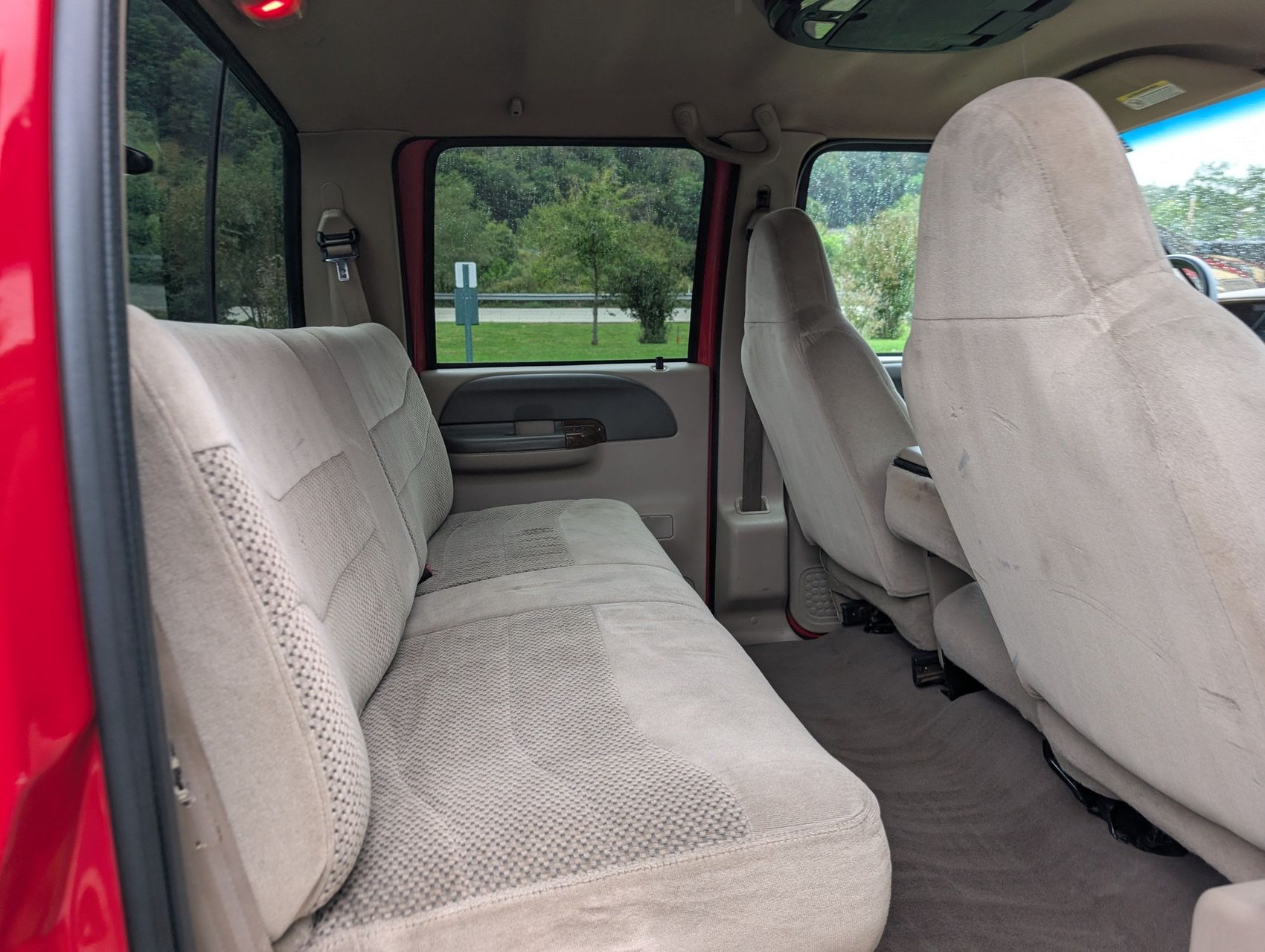 2001 Ford F-550 156