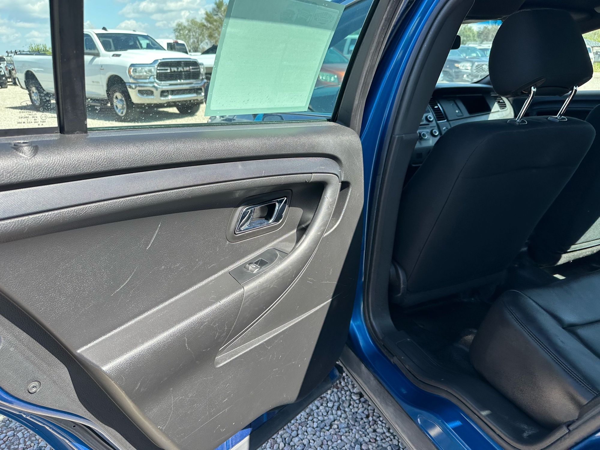 2013 Ford Taurus photo 27