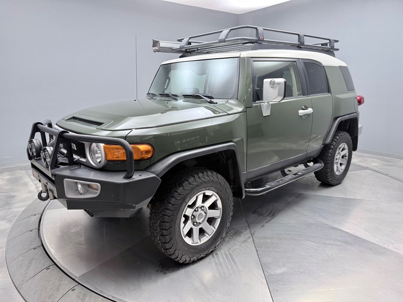 2014 Toyota FJ Cruiser Base's photo