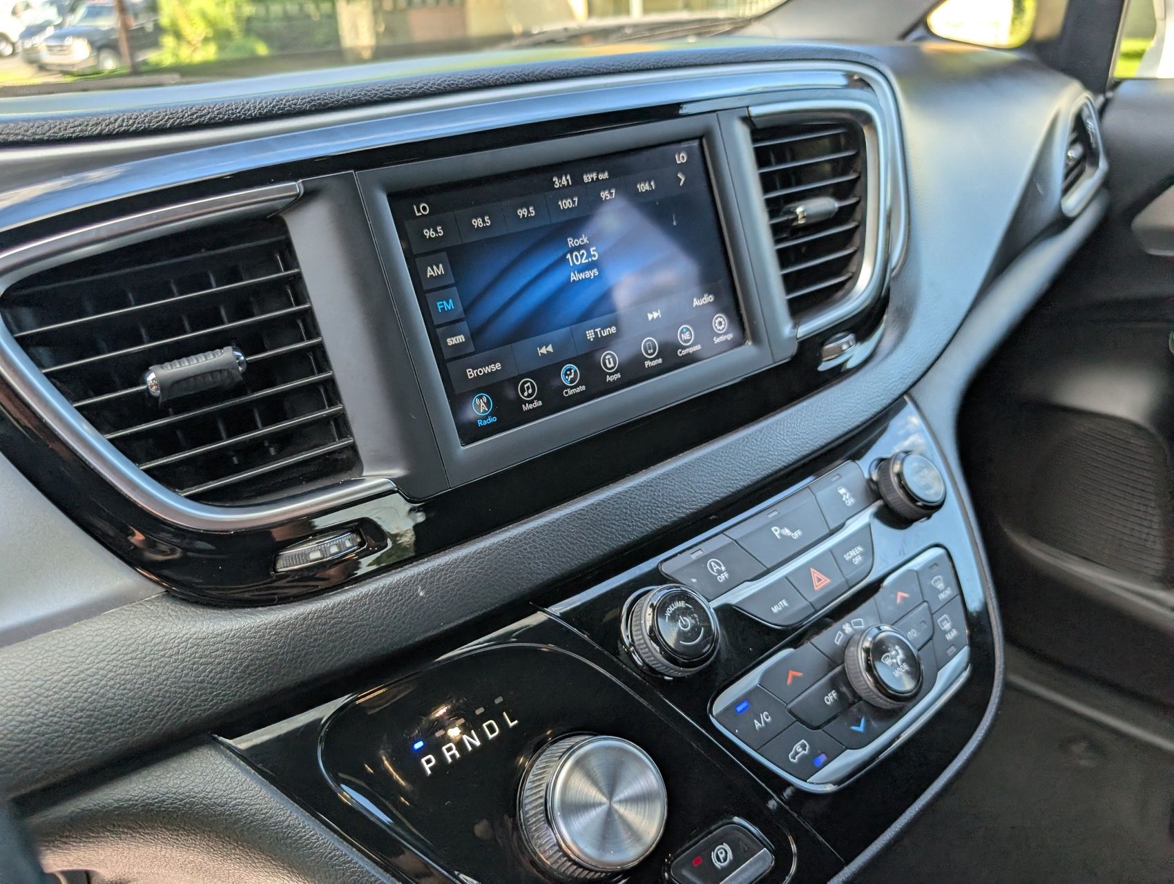 2018 Chrysler Pacifica 40