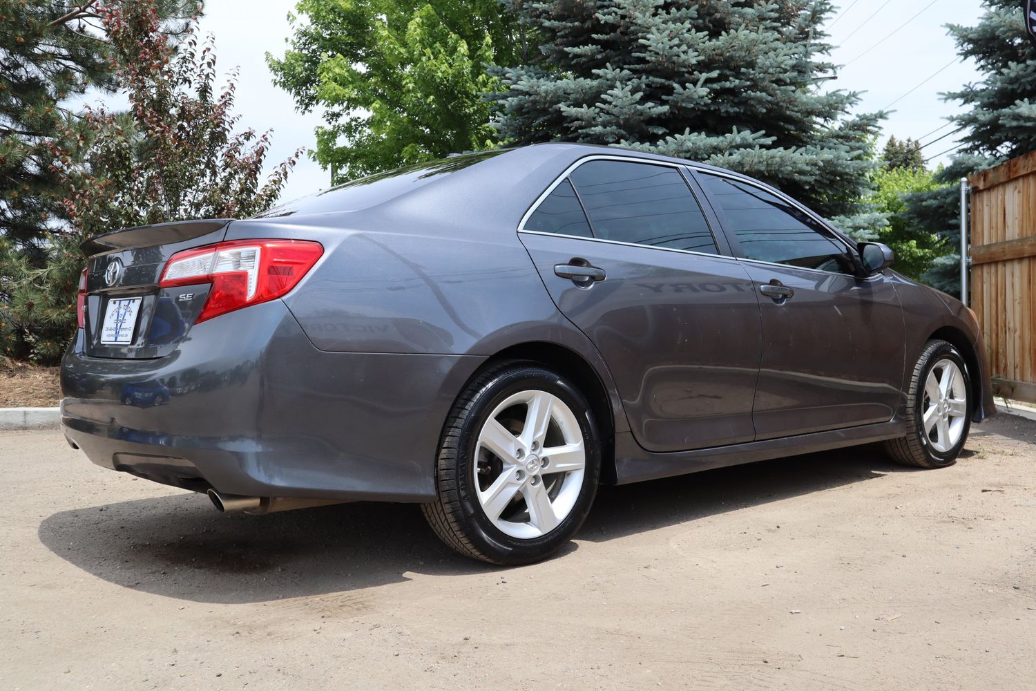 2014 Toyota Camry SE | Victory Motors of Colorado