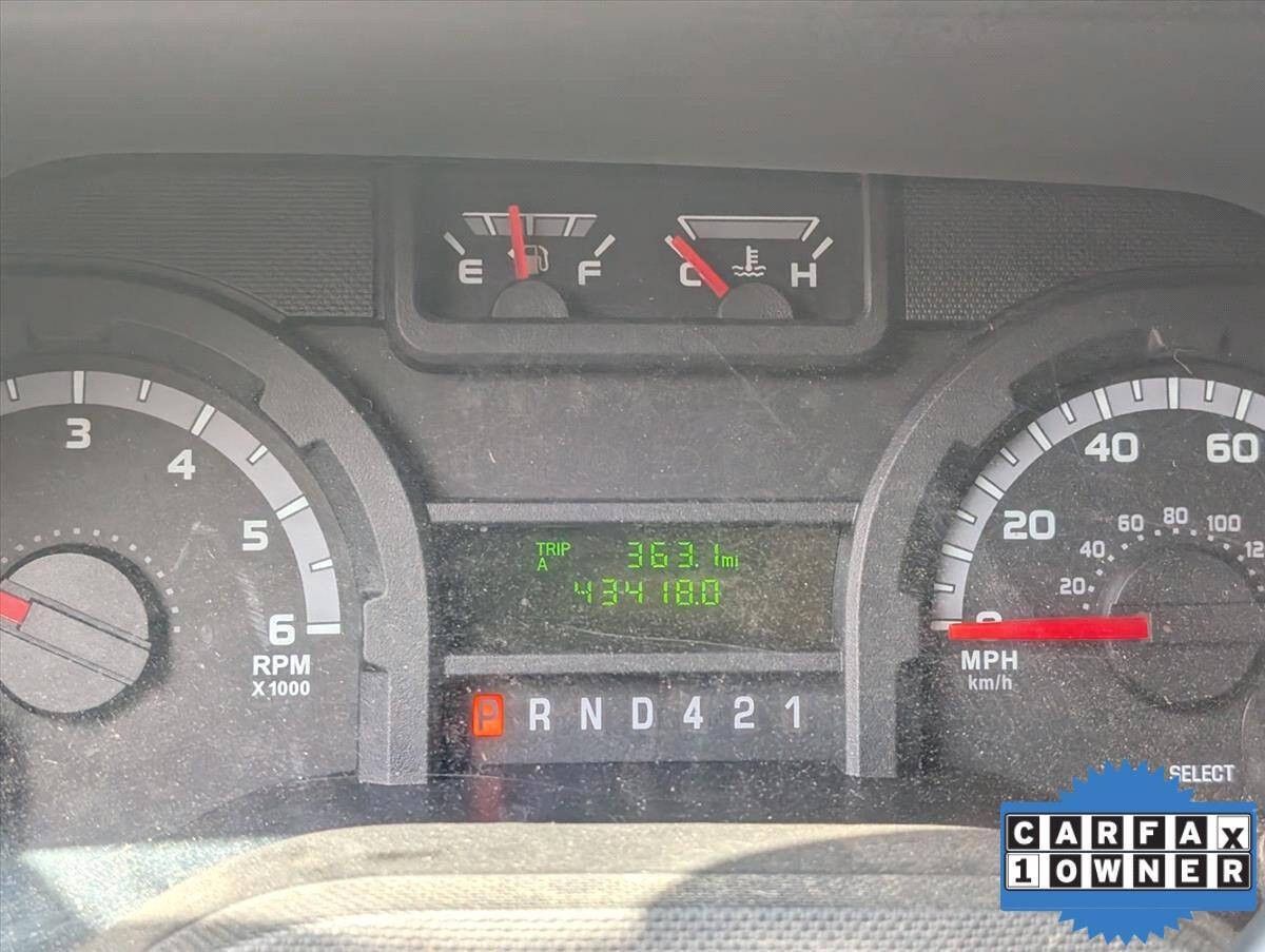 2019 Ford E-450 photo 16