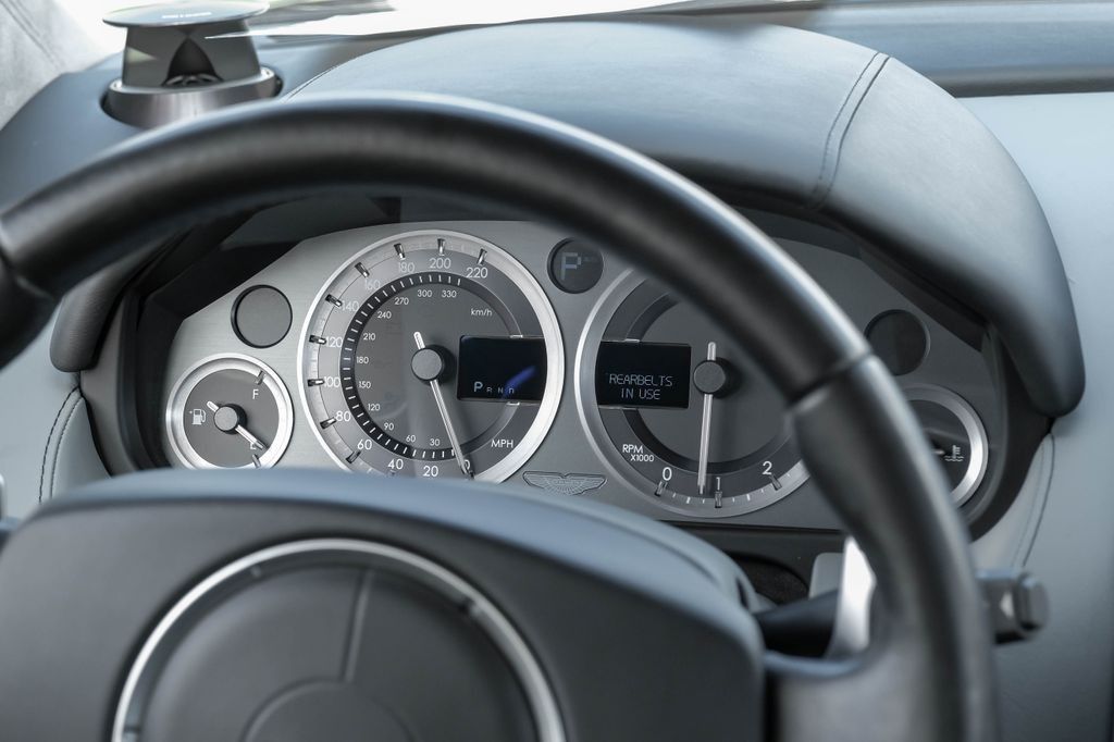 2011 Aston Martin Rapide VH4 photo 16