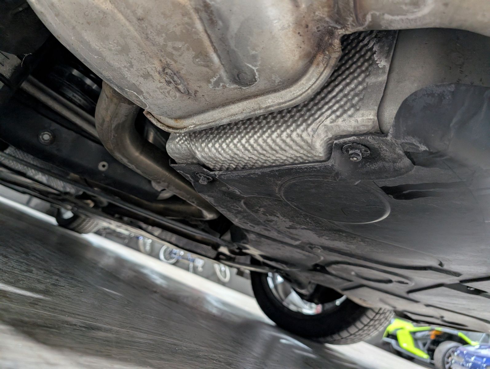 2004 Mercedes-Benz SL 500 128