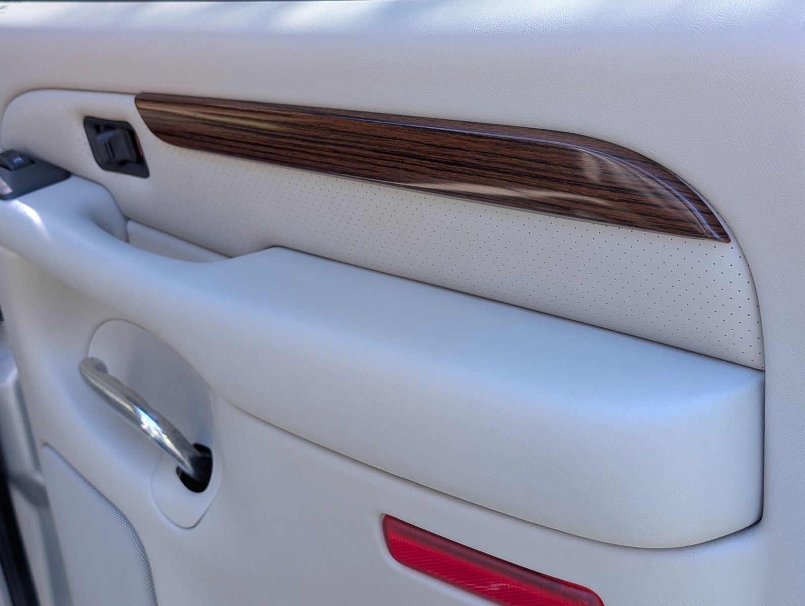 2004 Cadillac Escalade ESV 202
