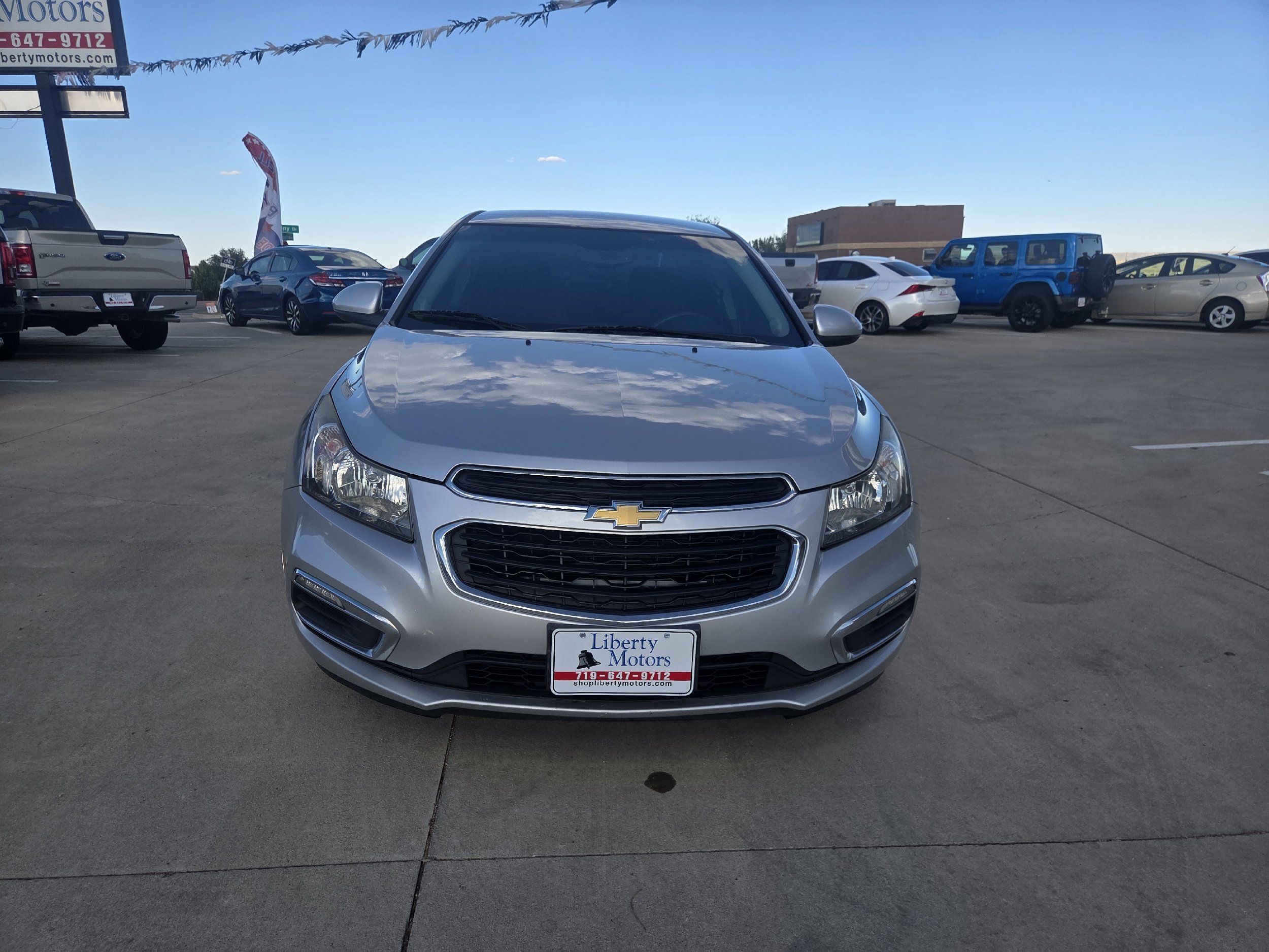 2016 Chevrolet Cruze photo 3