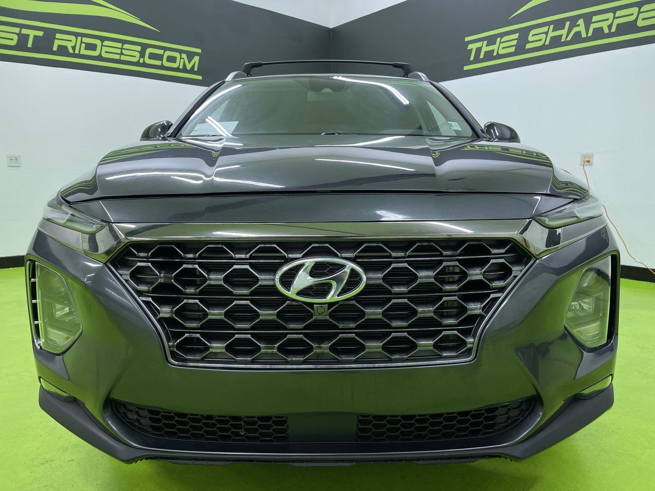 2020 Hyundai Santa Fe SEL photo 3