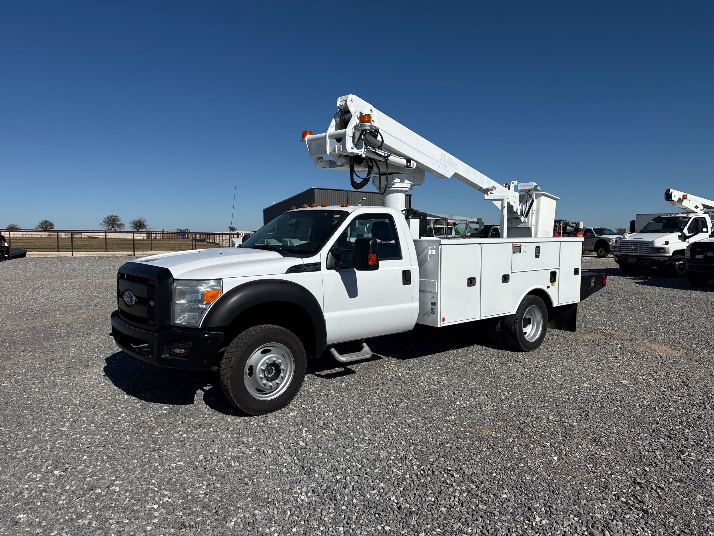 2015 Ford F-450 Super Duty Chassis Cab XLT