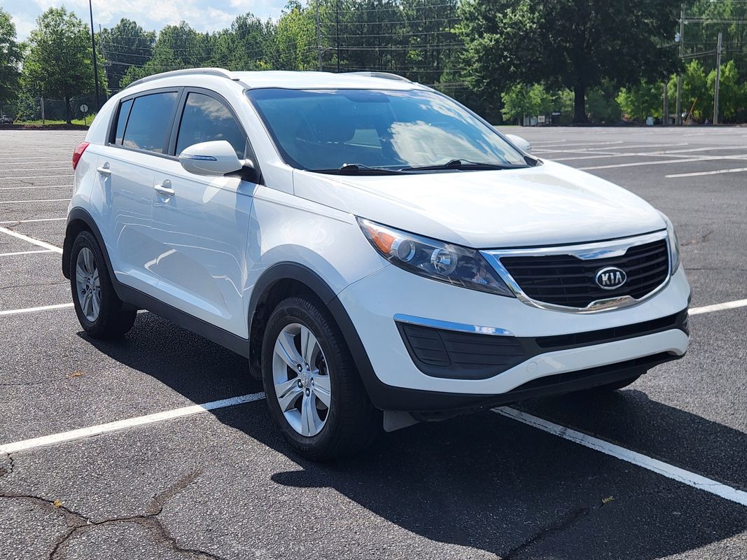 White 2011 Kia Sportage SUV / Crossover Front-Wheel Drive 6-Speed Automatic