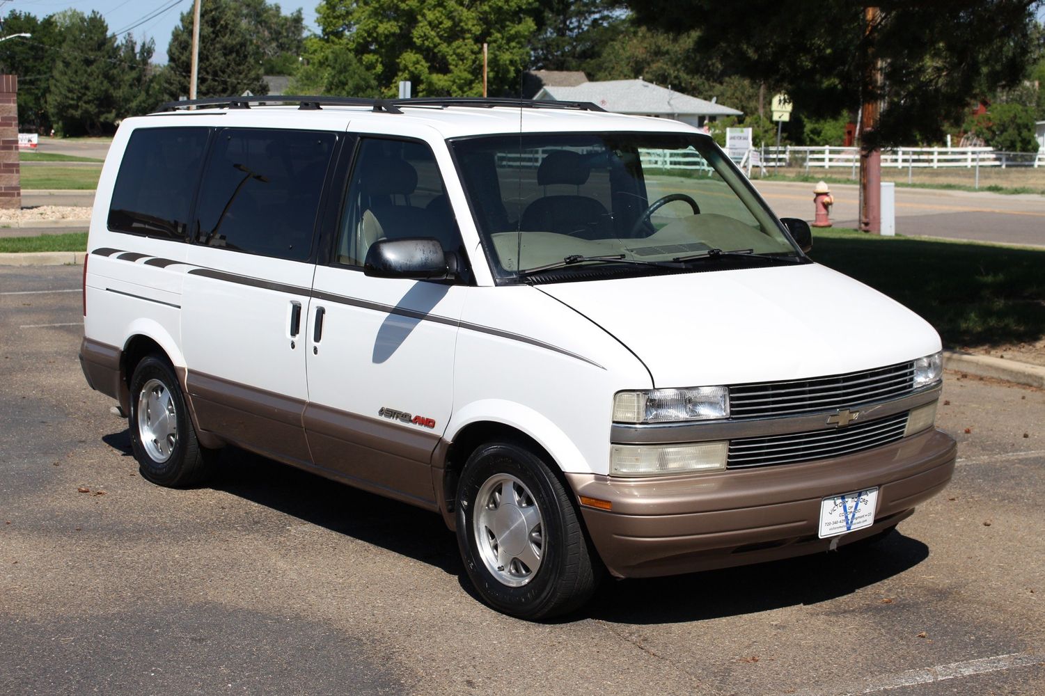 2000 Chevrolet Astro AWD | Victory Motors of Colorado