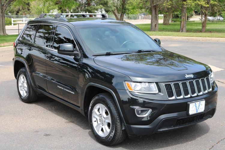 2014 Jeep Grand Cherokee Laredo | Victory Motors of Colorado