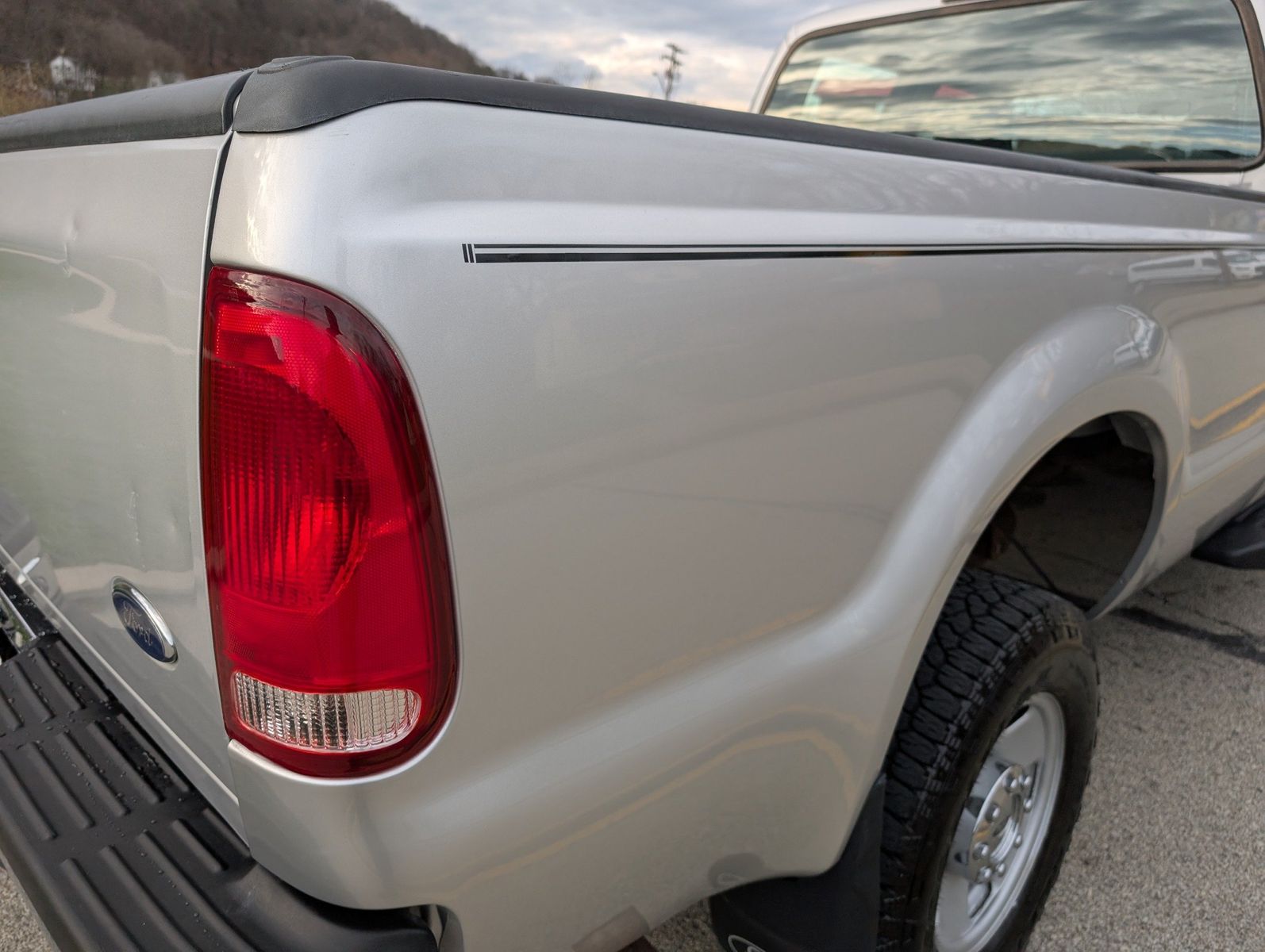 2006 Ford F-350 Super Duty 36