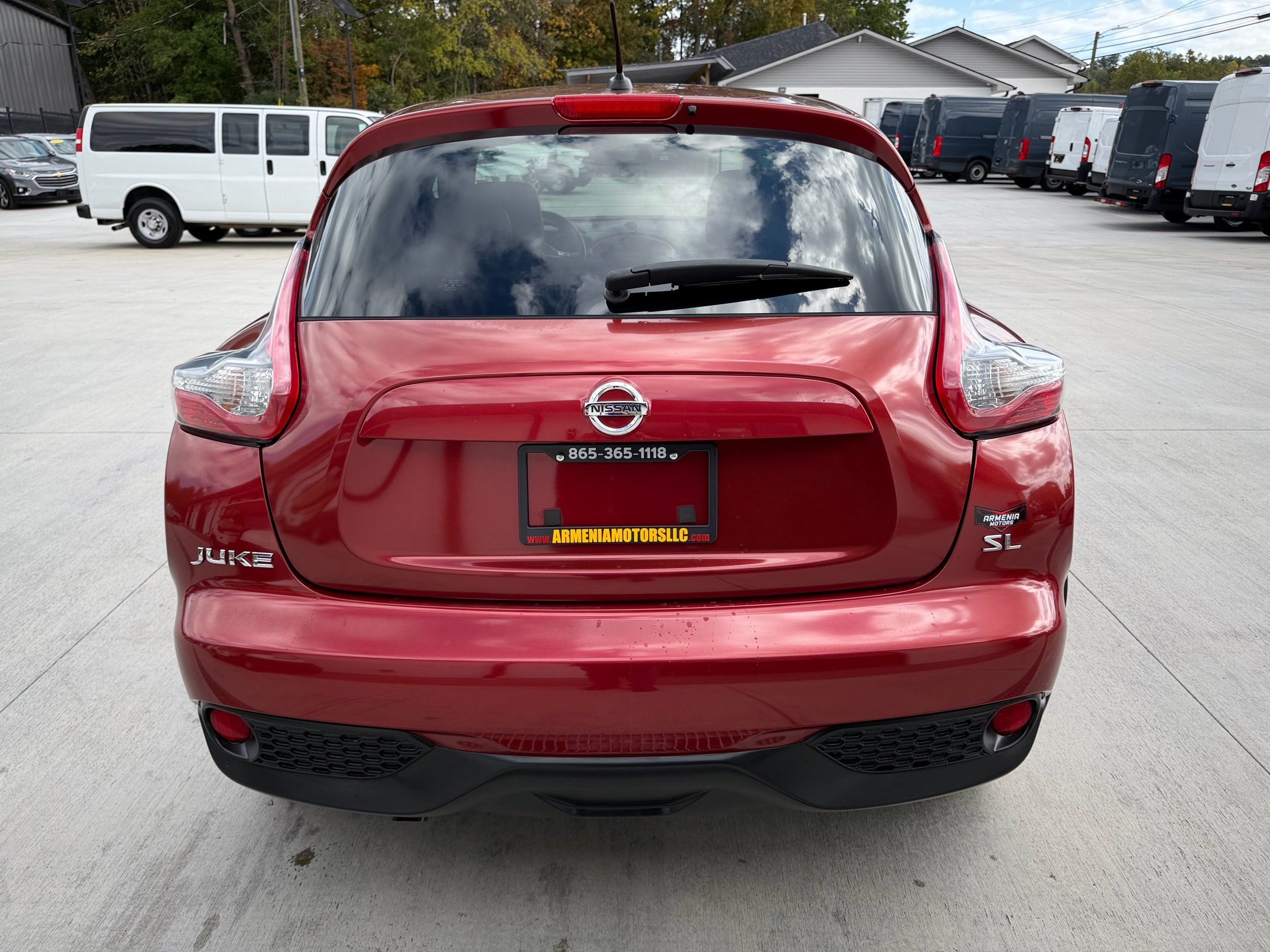 2015 Nissan Juke SL photo 3
