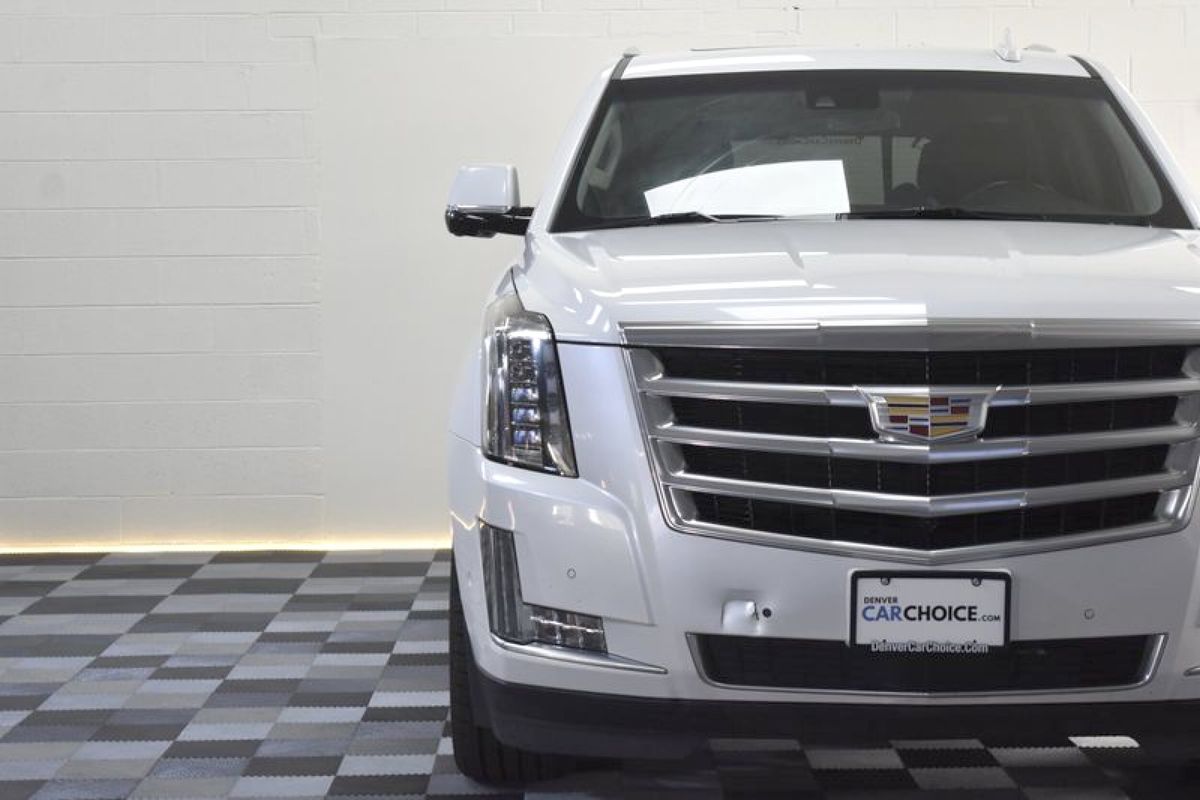 2017 Cadillac Escalade Premium Luxury