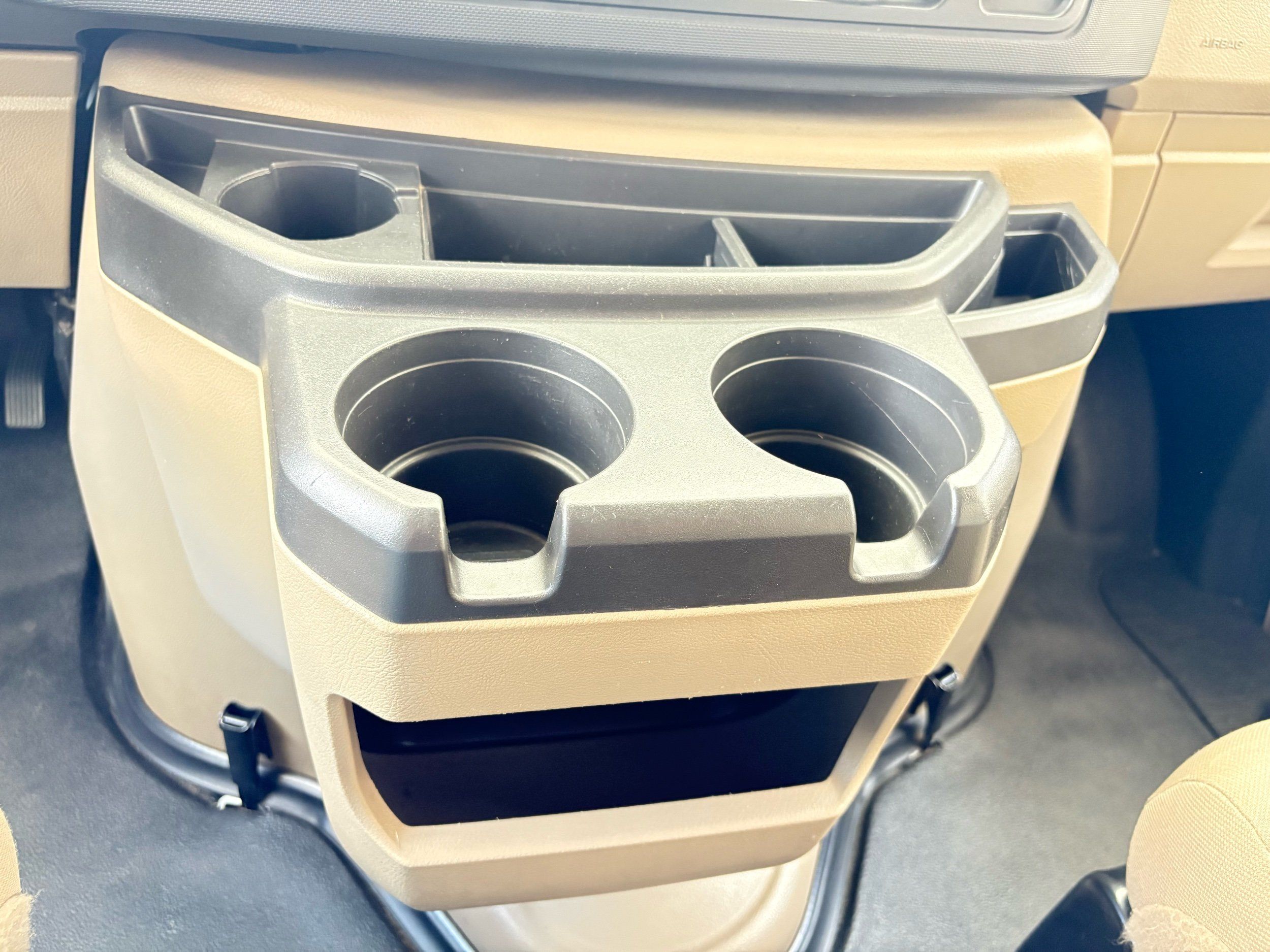 2018 Ford E-Series Cutaway Base - Photo 47