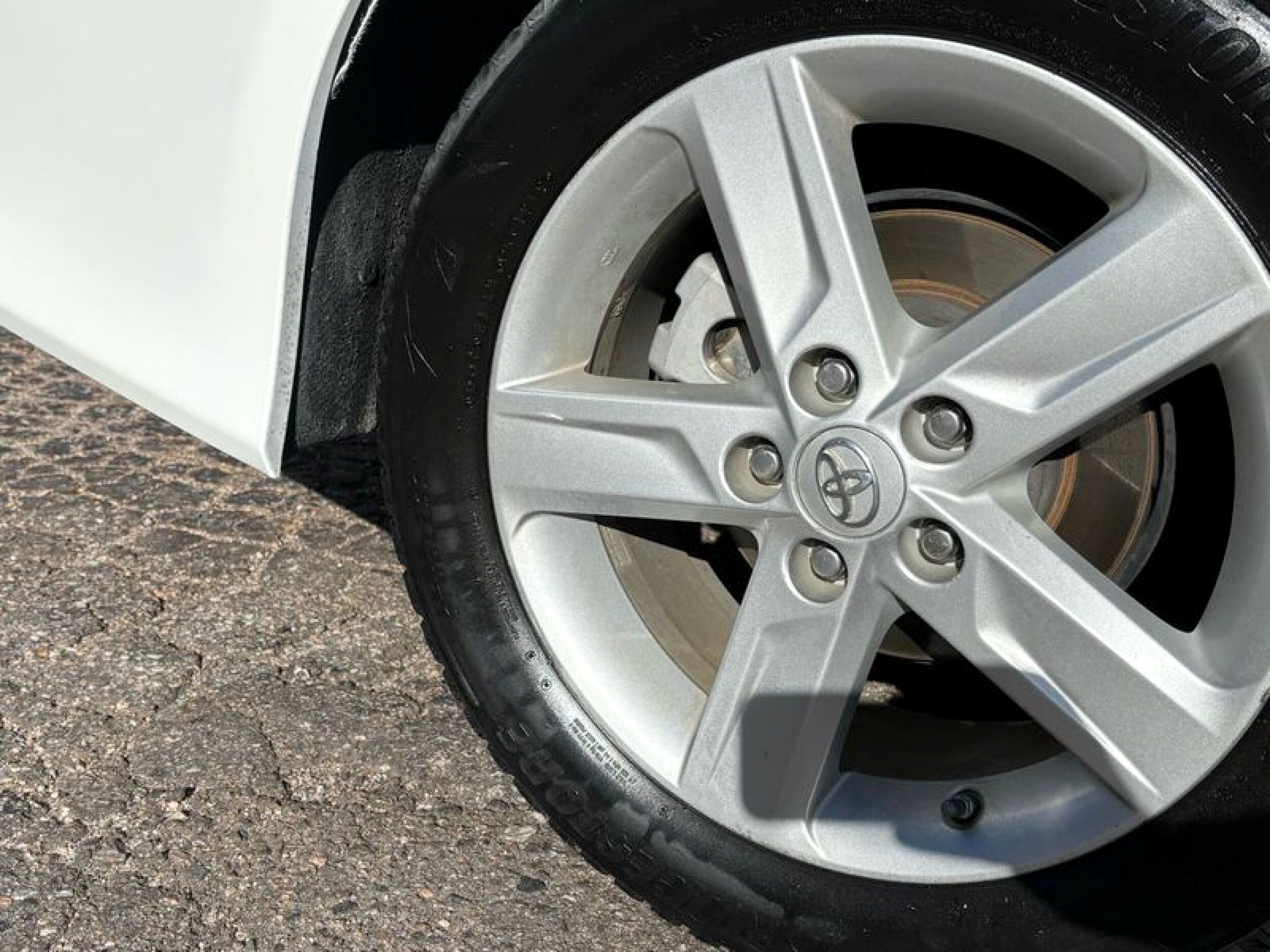 2014 Toyota Camry SE Hybrid - Photo 31