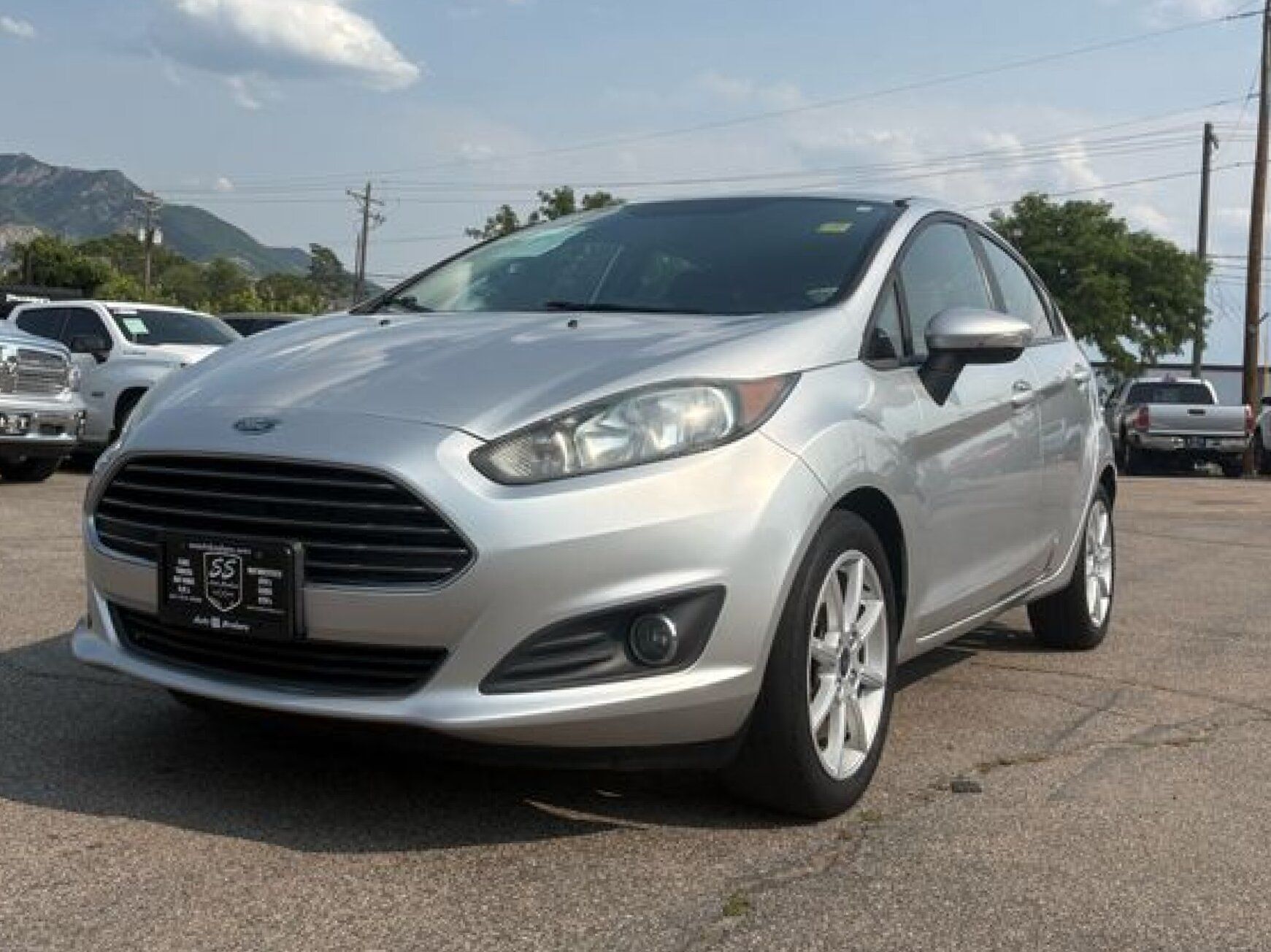 Vehicle Image 2
