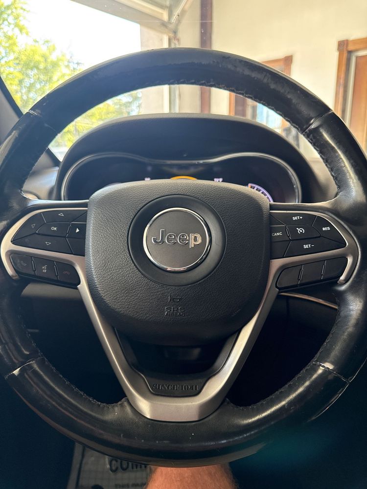 2019 Jeep Grand Cherokee Limited photo 26
