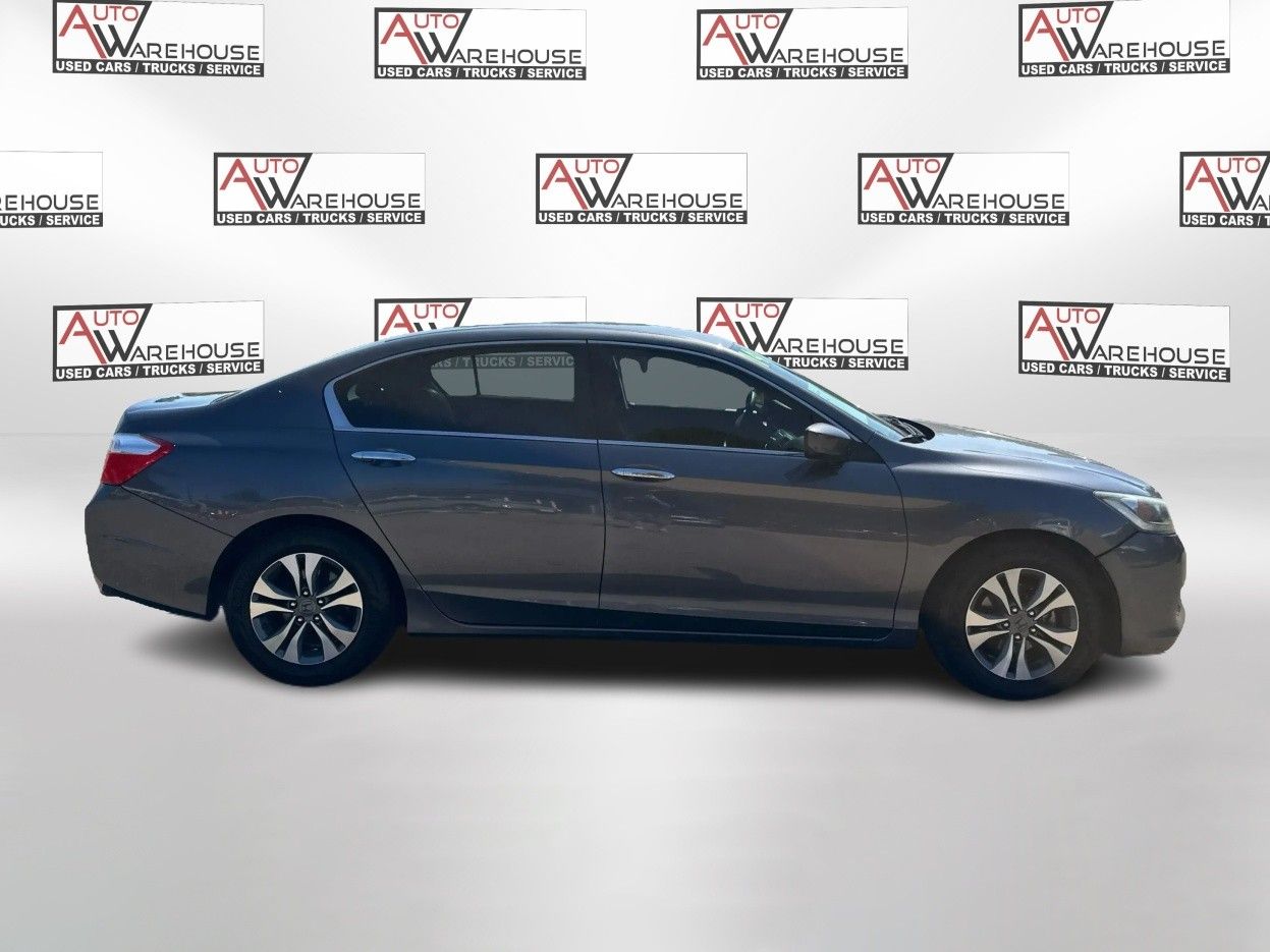 2014 Honda Accord LX photo 2