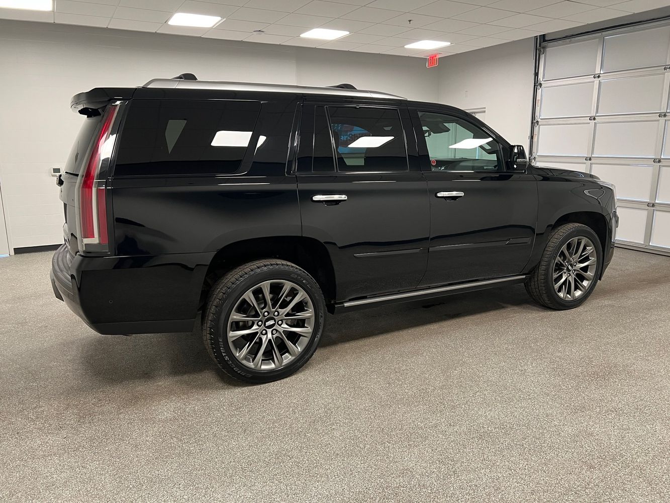 2020 Cadillac Escalade Platinum Clearshift