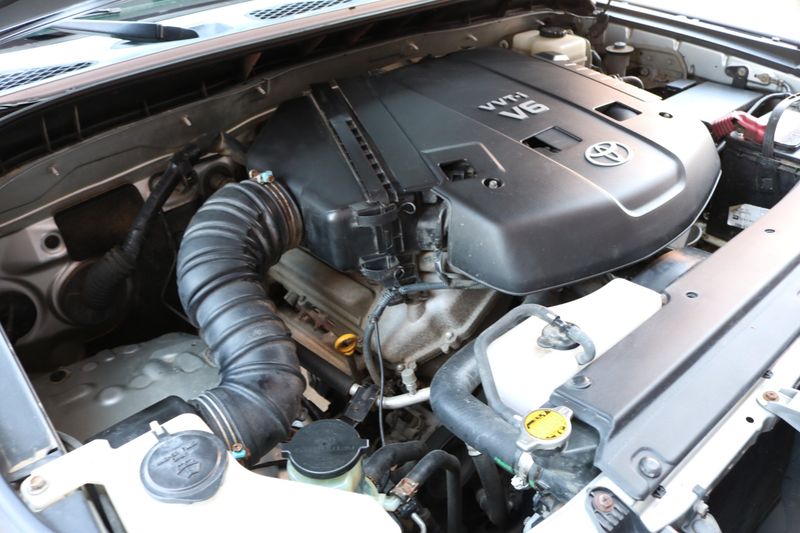 2007 Toyota FJ Cruiser Photos