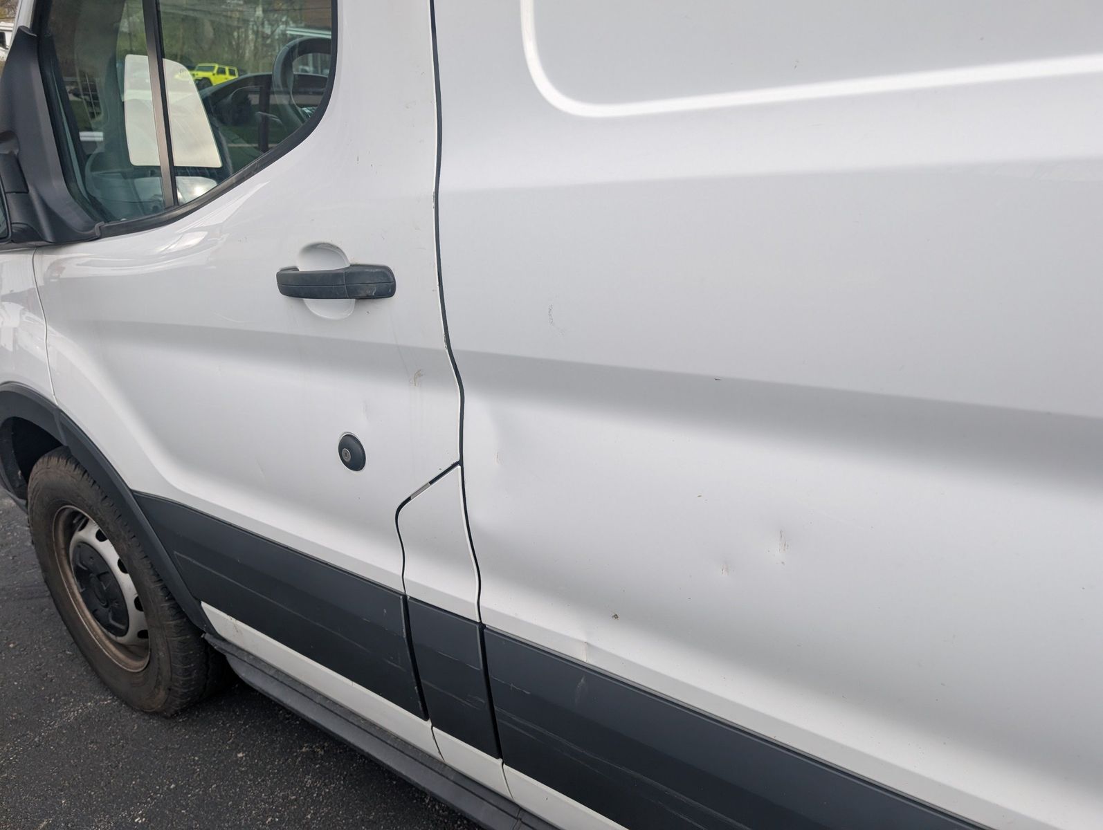 2018 Ford Transit-350 32