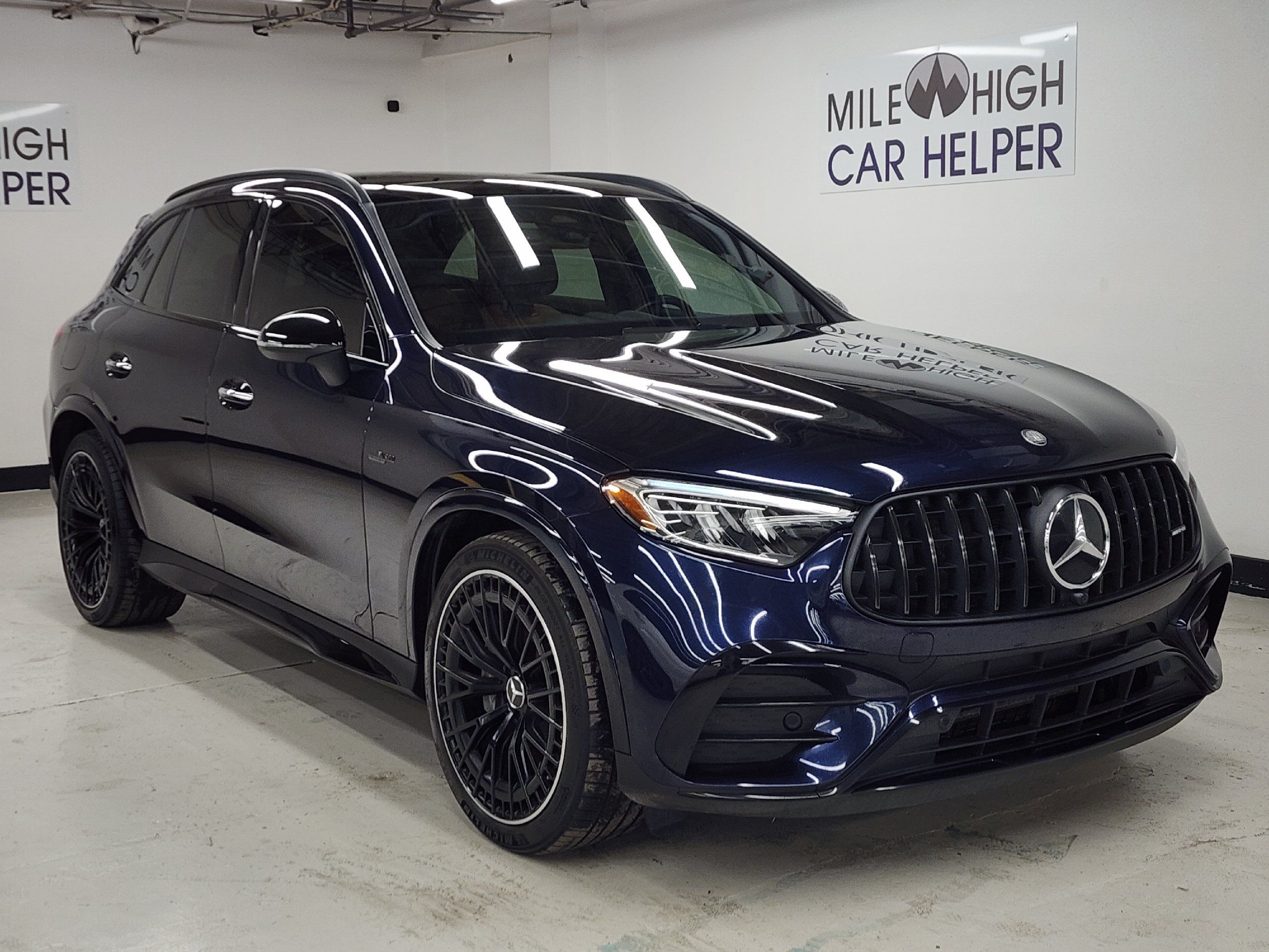 2024 Mercedes Benz GLC AMG 43 4MATIC photo 2
