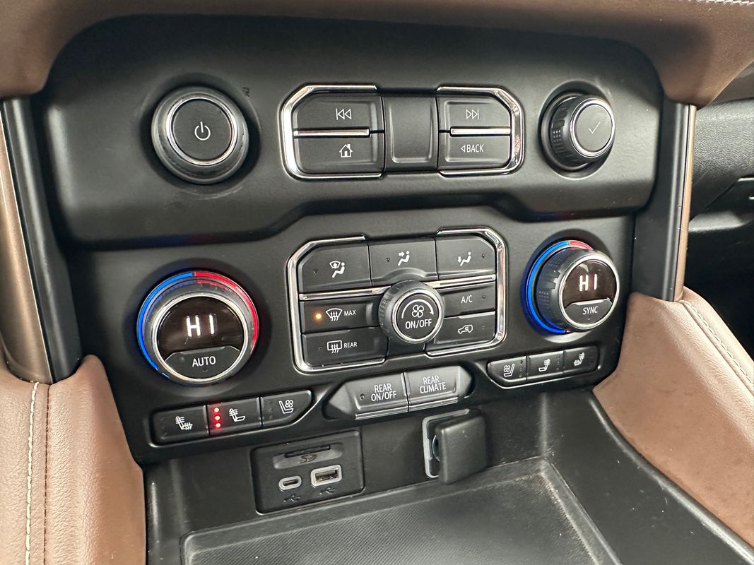 2021 Chevrolet Suburban High Country - Photo 26
