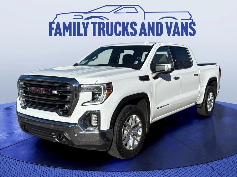 2021 GMC Sierra 1500 SLT Crew Cab 4WD