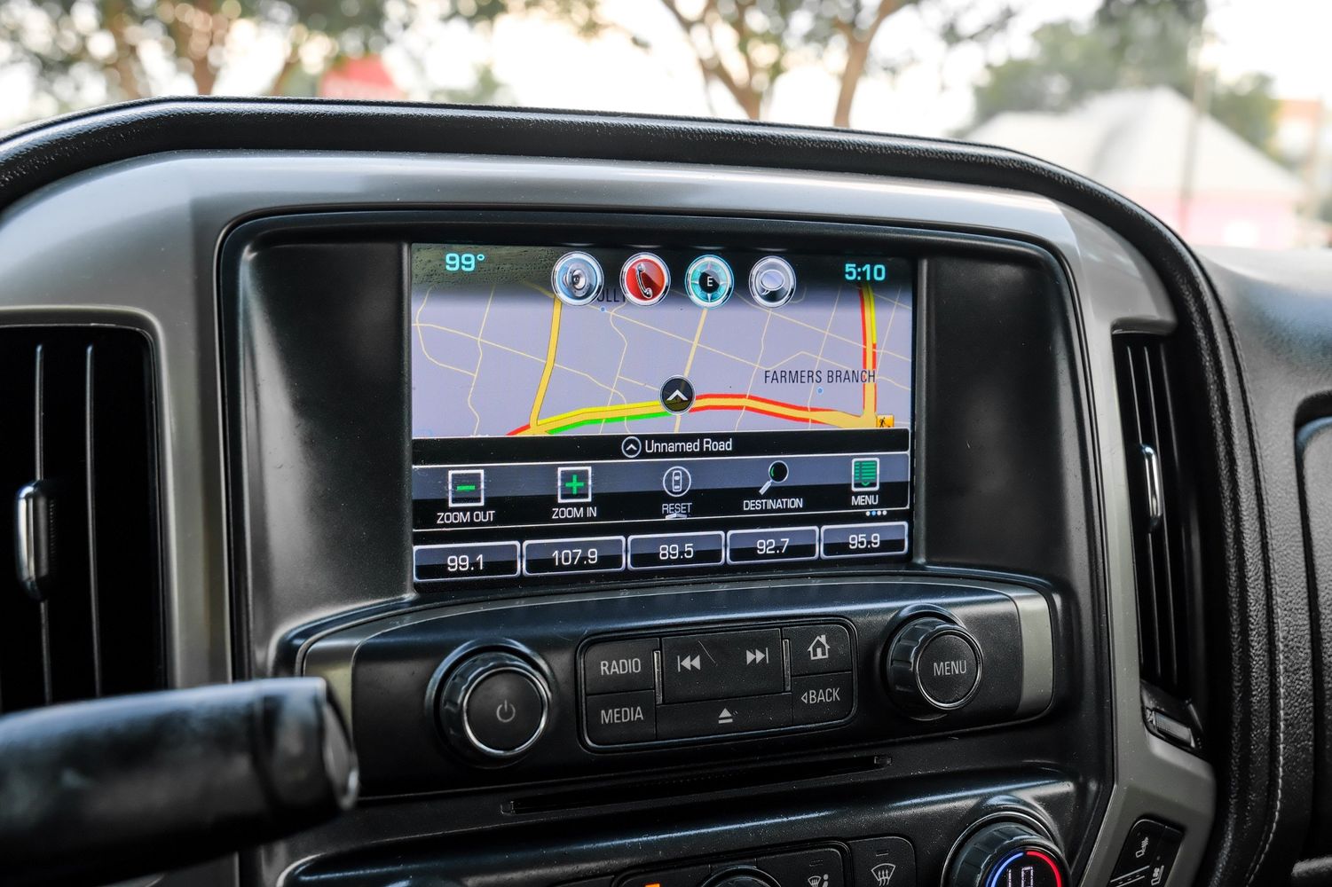2018 Chevrolet Silverado High Country photo 29