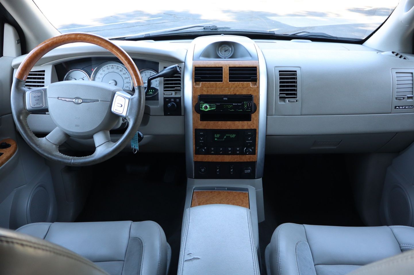2007 Chrysler Aspen Limited | Victory Motors of Colorado