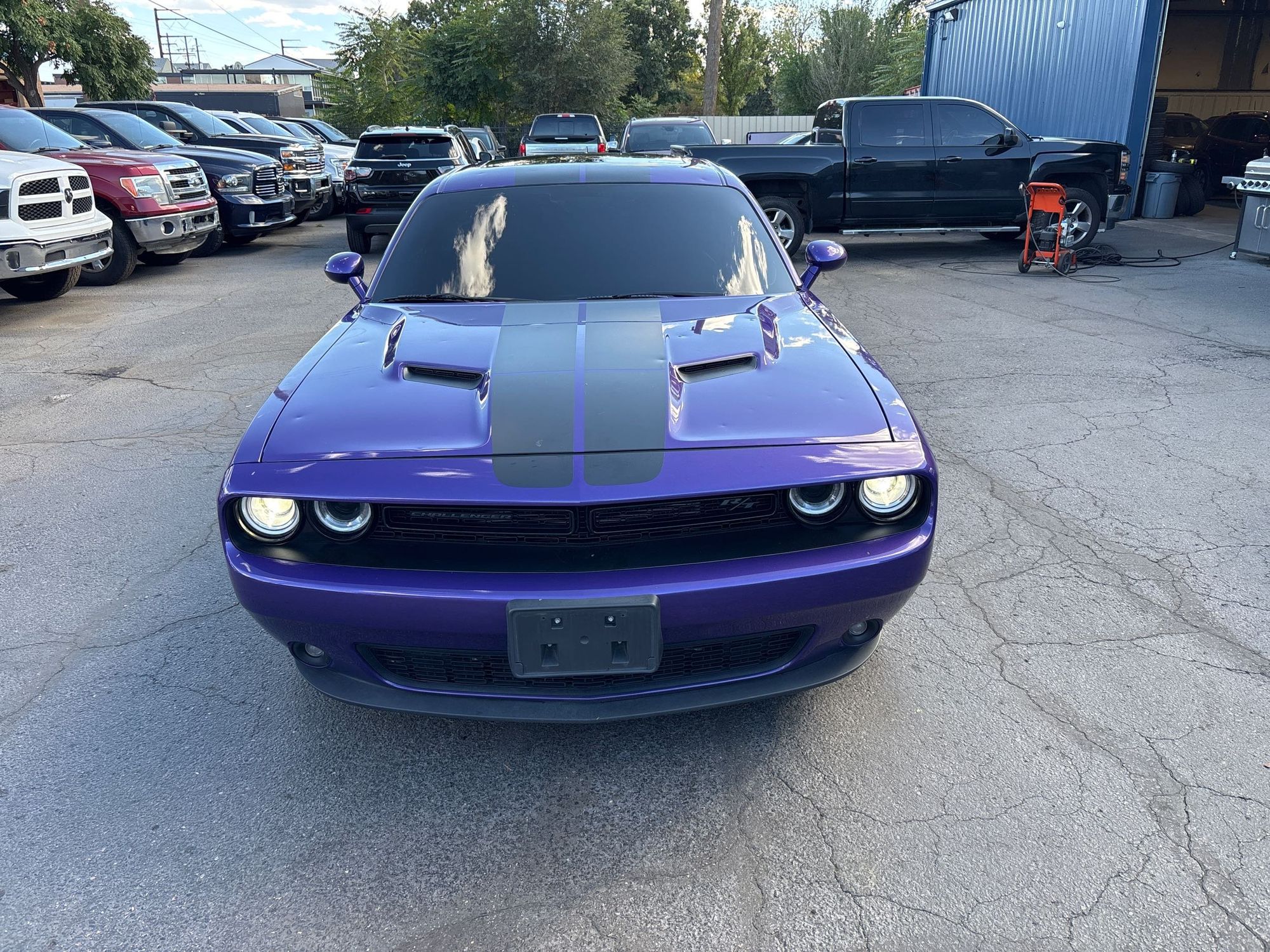 2016 Dodge Challenger SXT Plus photo 3