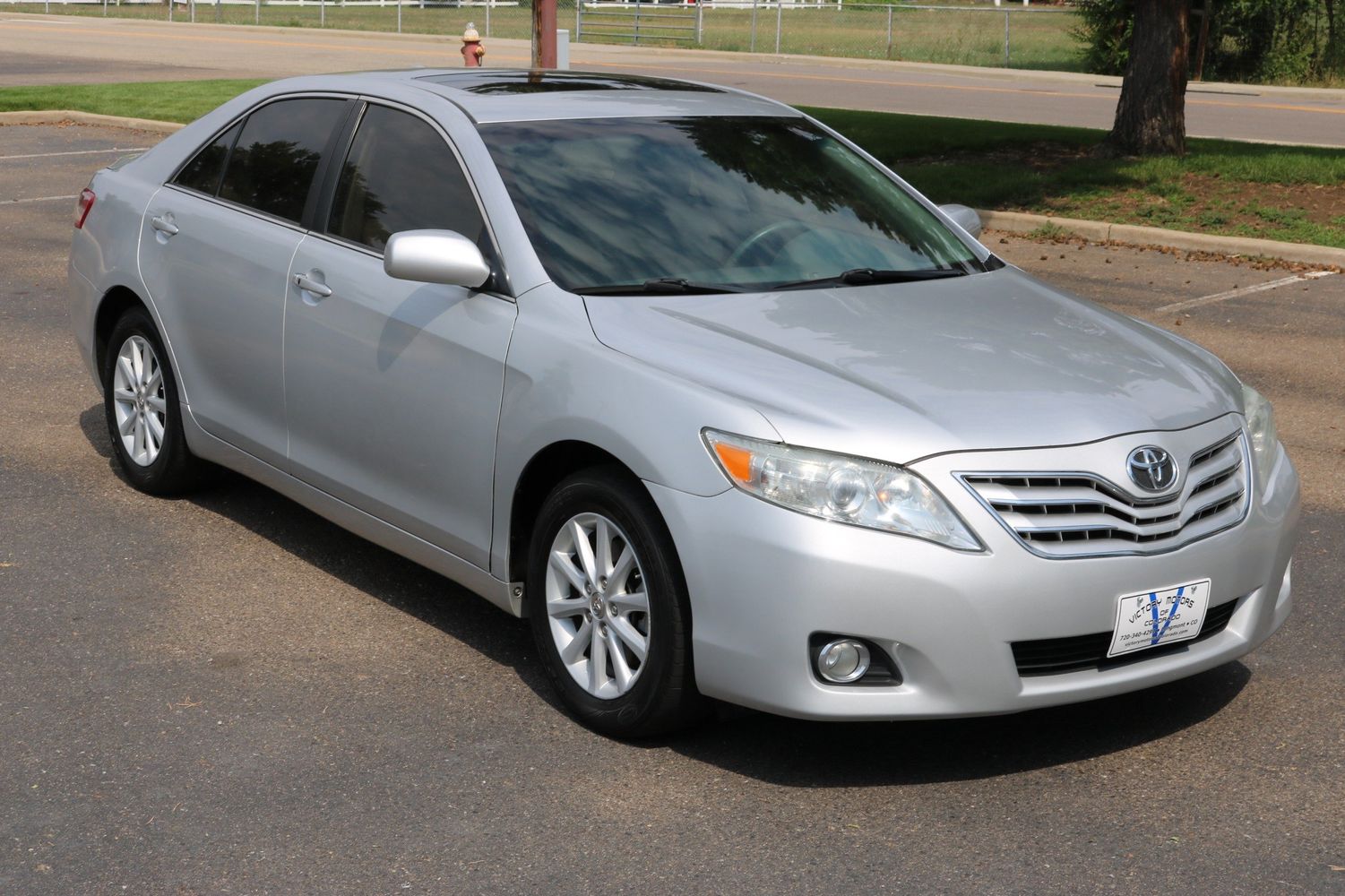 2010 Toyota Camry XLE V6 Victory Motors of Colorado