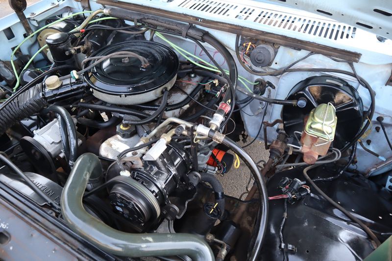 1984 Ford F-150 Photos