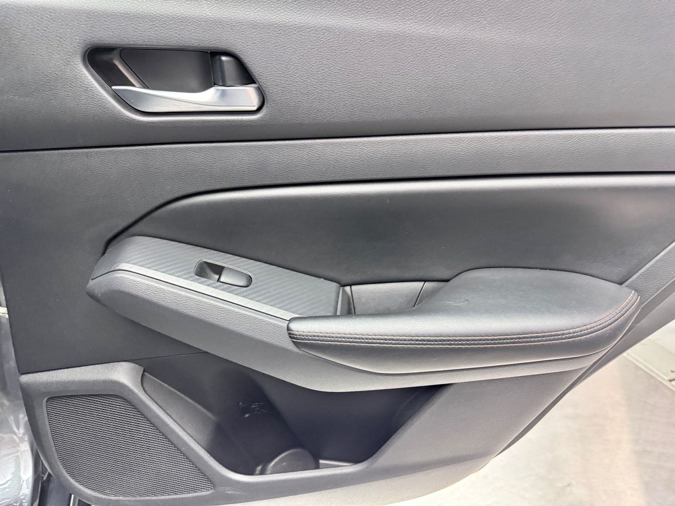 2021 Nissan Altima 2.5 SR photo 18