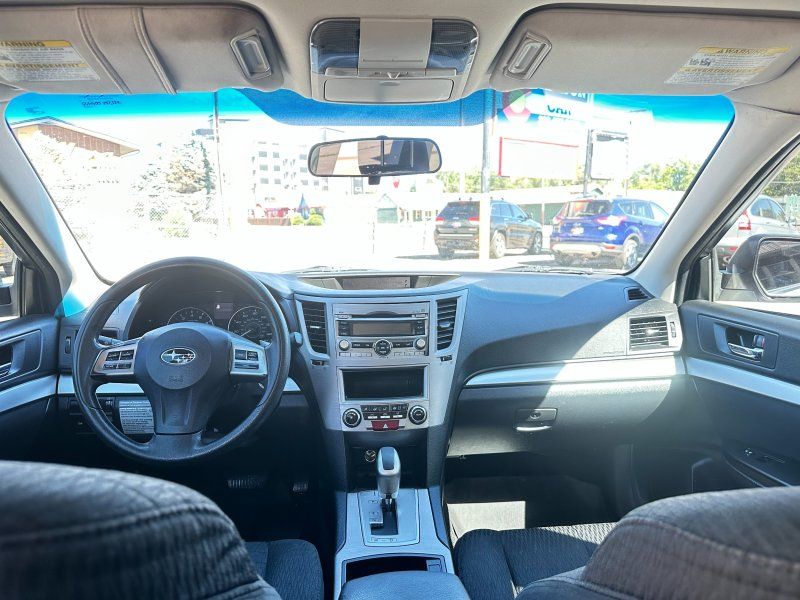2012 Subaru Outback 2.5i - Silver exterior view 9