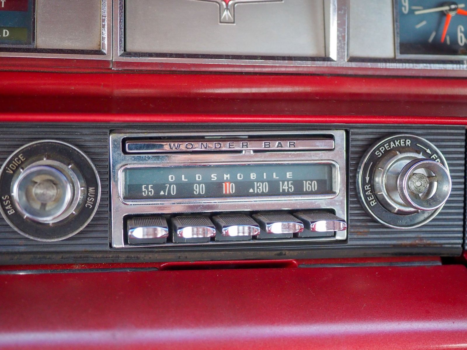 1963 Oldsmobile Starfire 67