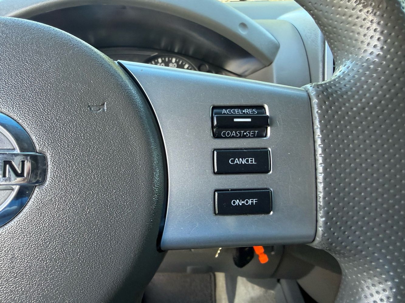 2016 Nissan Frontier SV photo 17