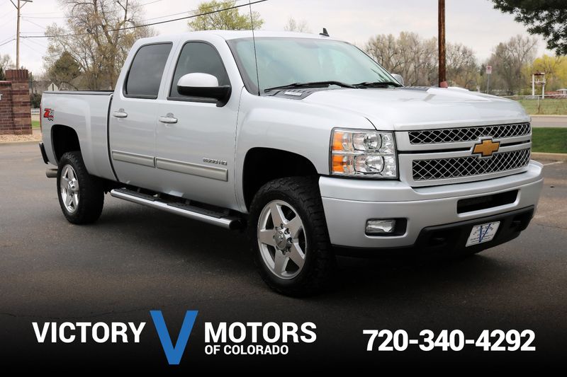 VALKEE 2 シルバー 2013 Chevrolet Silverado 2500HD LTZ | Victory Motors of Colorado