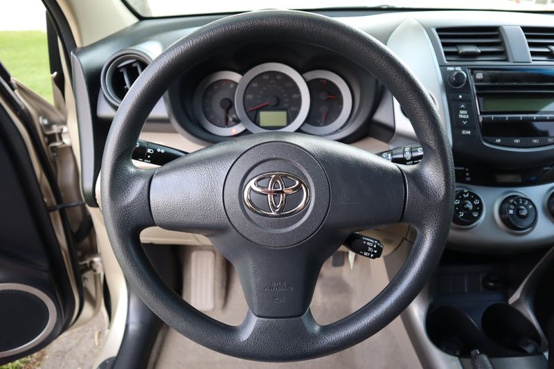2007 Toyota RAV4 Base | Victory Motors of Colorado