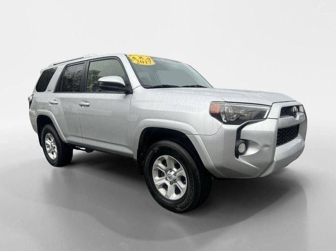 2017 Toyota 4Runner SR5 Premium photo 7