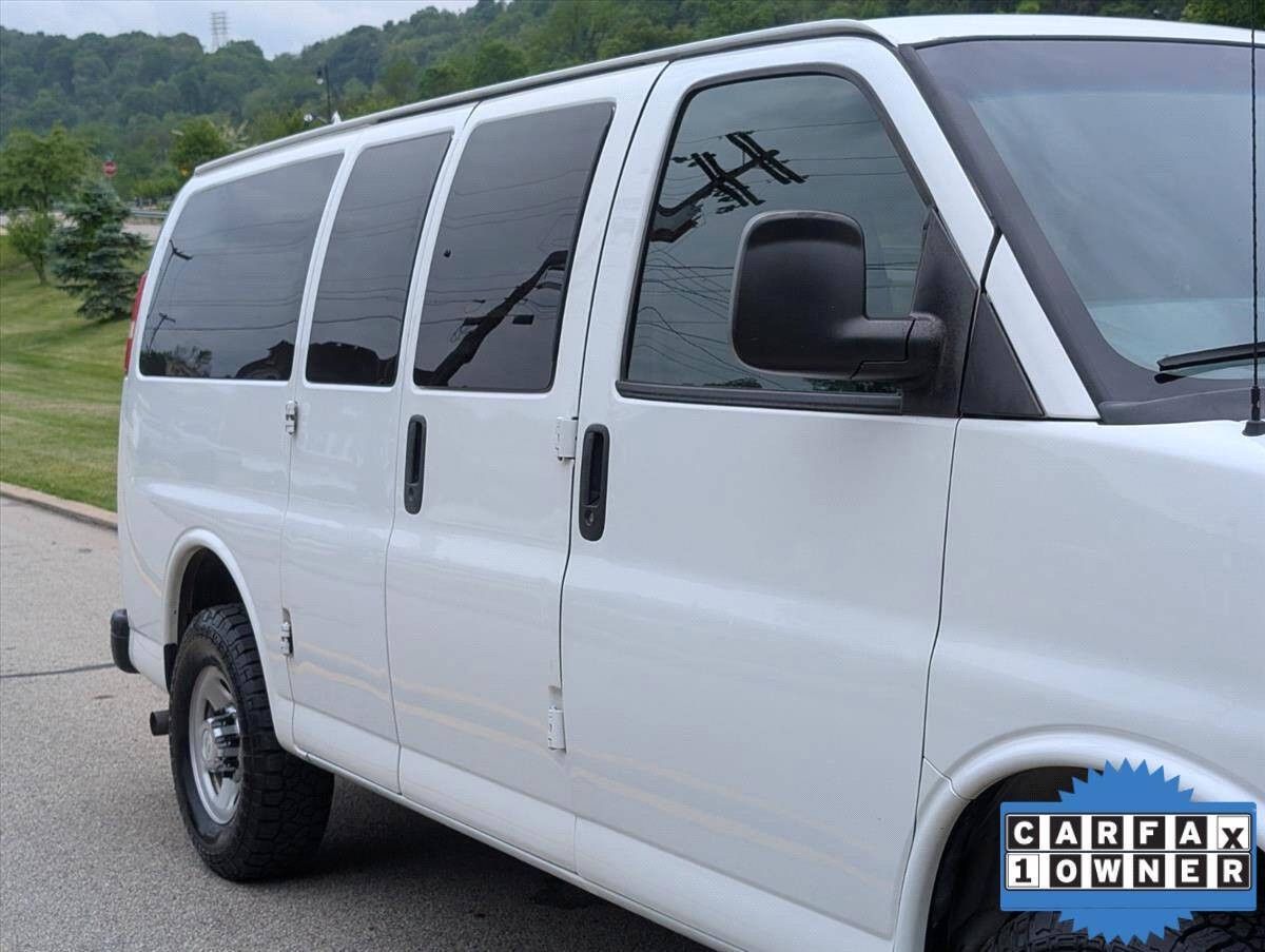 2018 Chevrolet Express 17