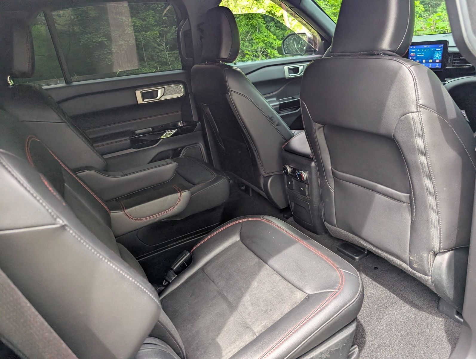 2024 Ford Explorer 45