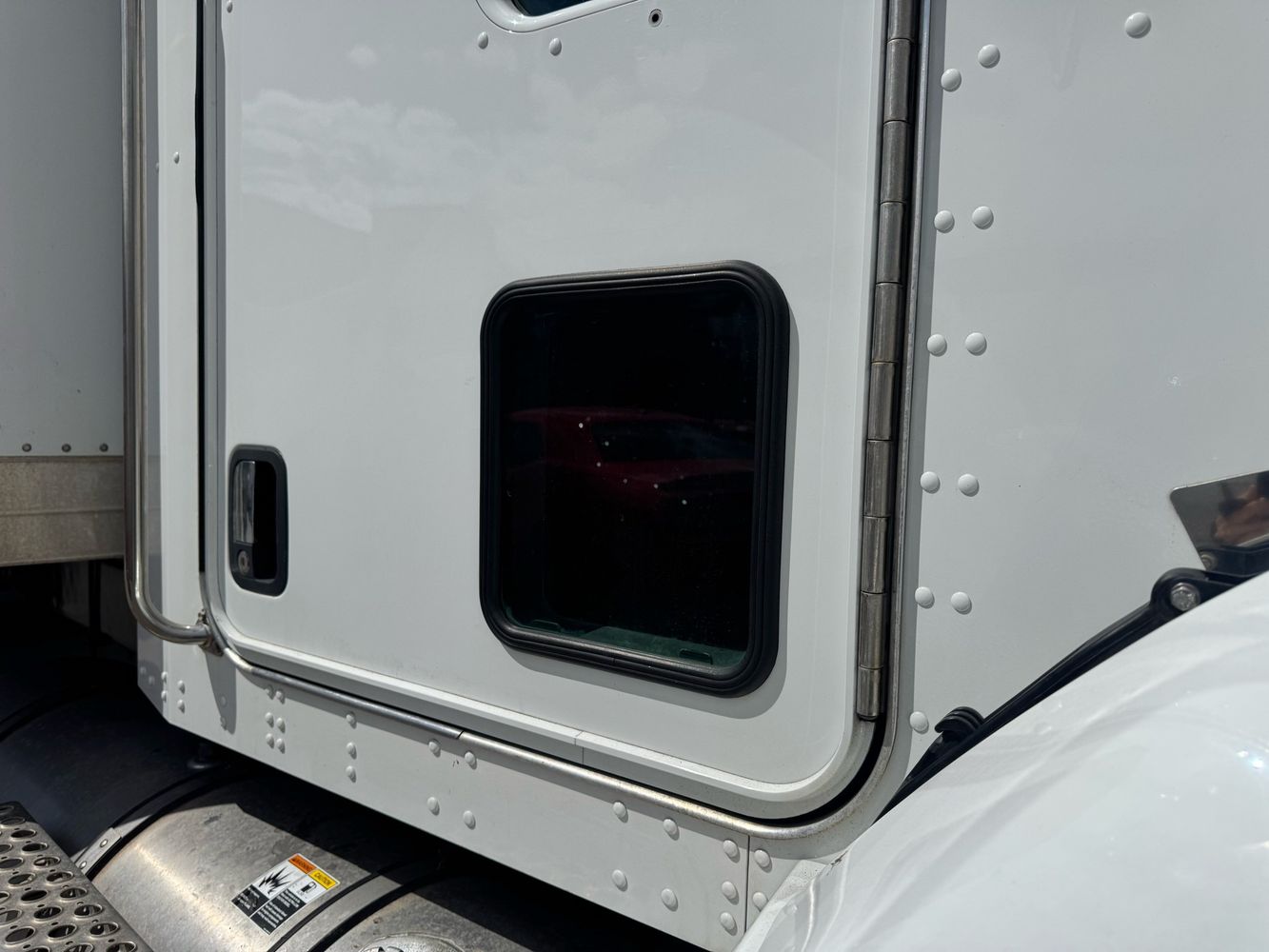 2019 Kenworth T3 Series photo 40
