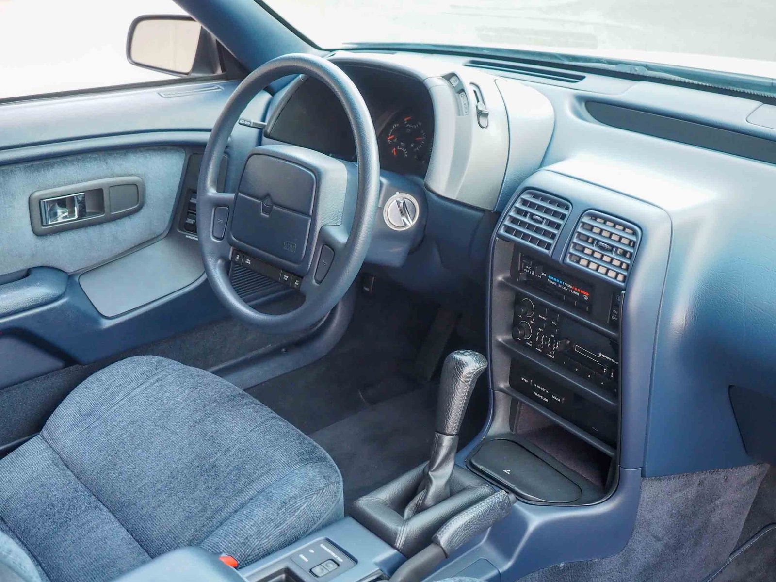 1990 Chrysler Le Baron 69