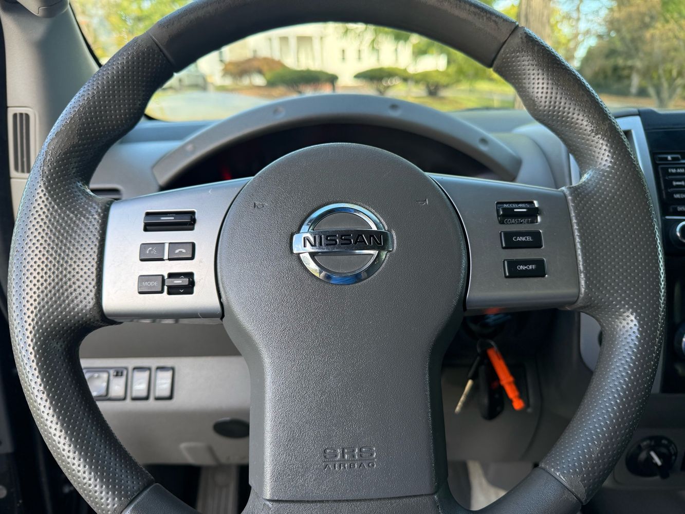 2016 Nissan Frontier SV photo 15